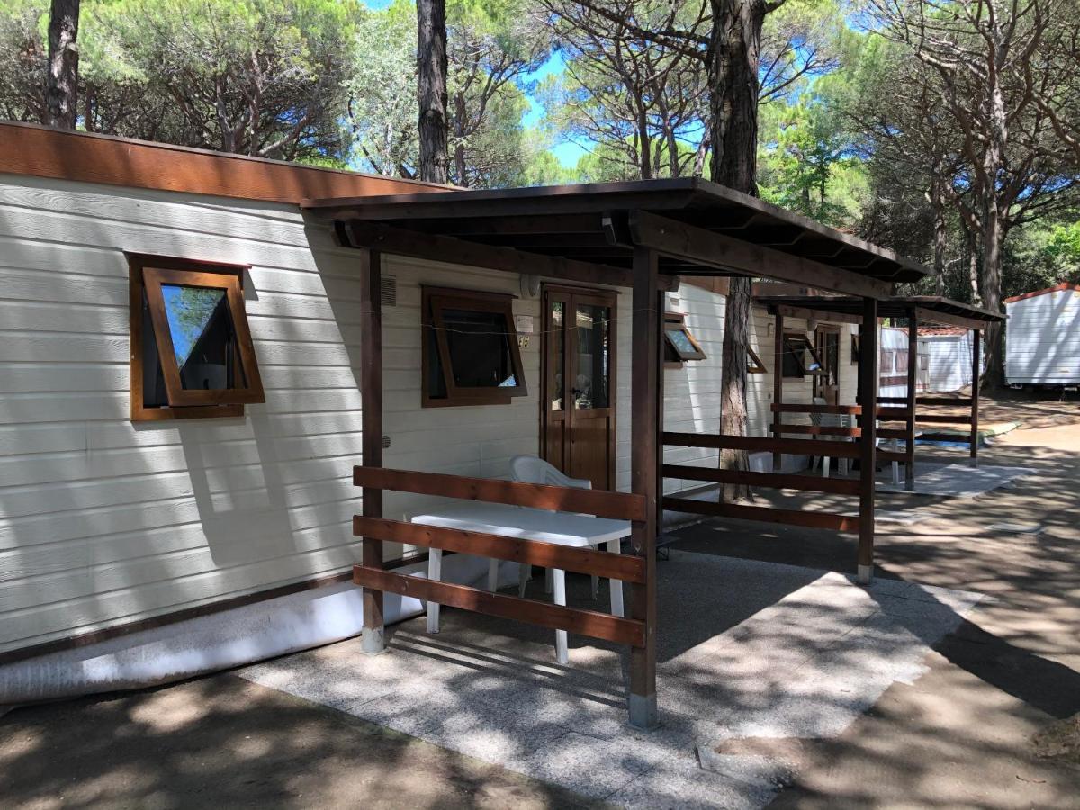 Buona Mobile Homes On Camping Mare E Pineta Lido di Spina Bagian luar foto