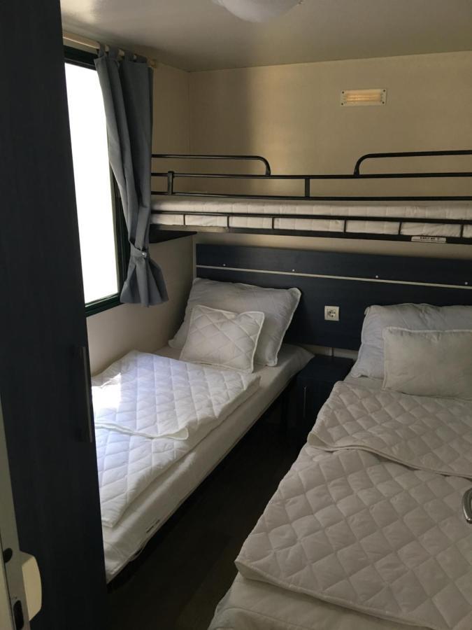 Buona Mobile Homes On Camping Mare E Pineta Lido di Spina Bagian luar foto
