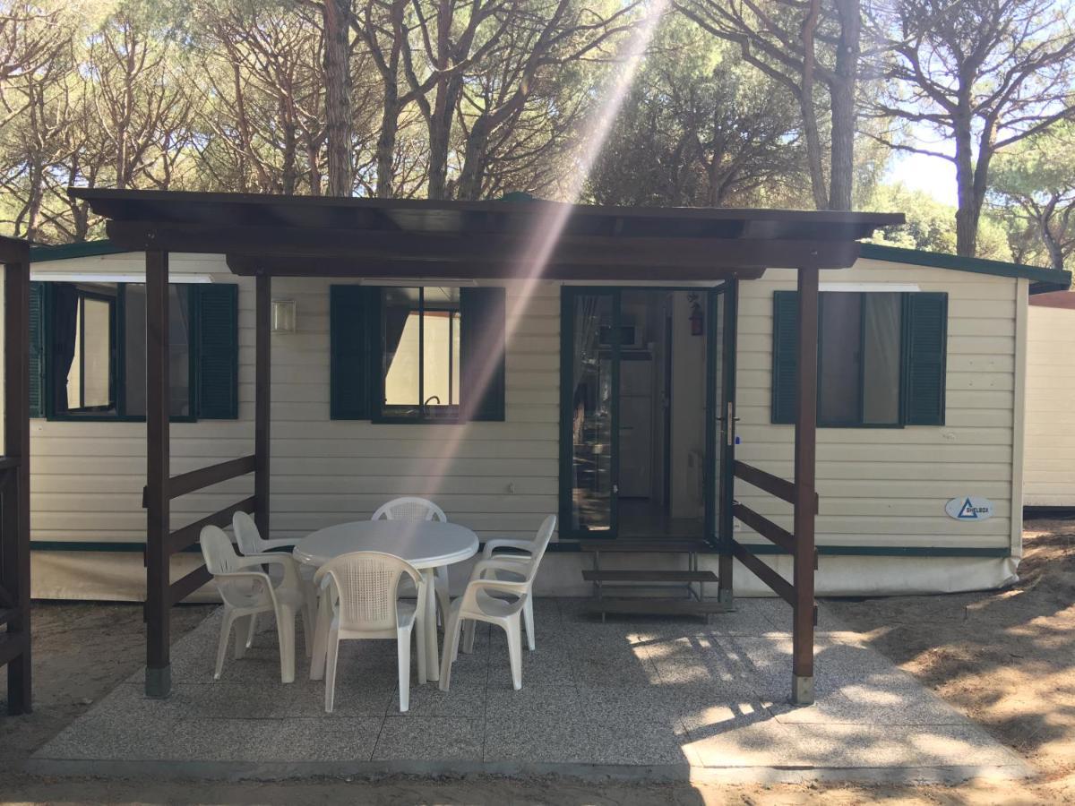 Buona Mobile Homes On Camping Mare E Pineta Lido di Spina Bagian luar foto