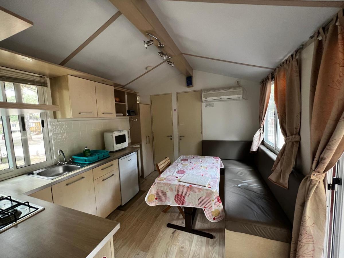 Buona Mobile Homes On Camping Mare E Pineta Lido di Spina Bagian luar foto
