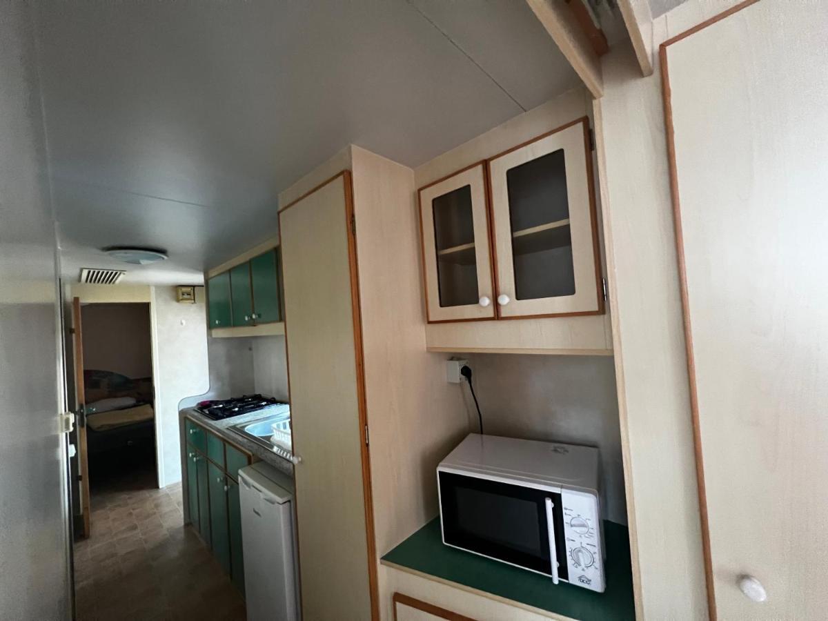 Buona Mobile Homes On Camping Mare E Pineta Lido di Spina Bagian luar foto