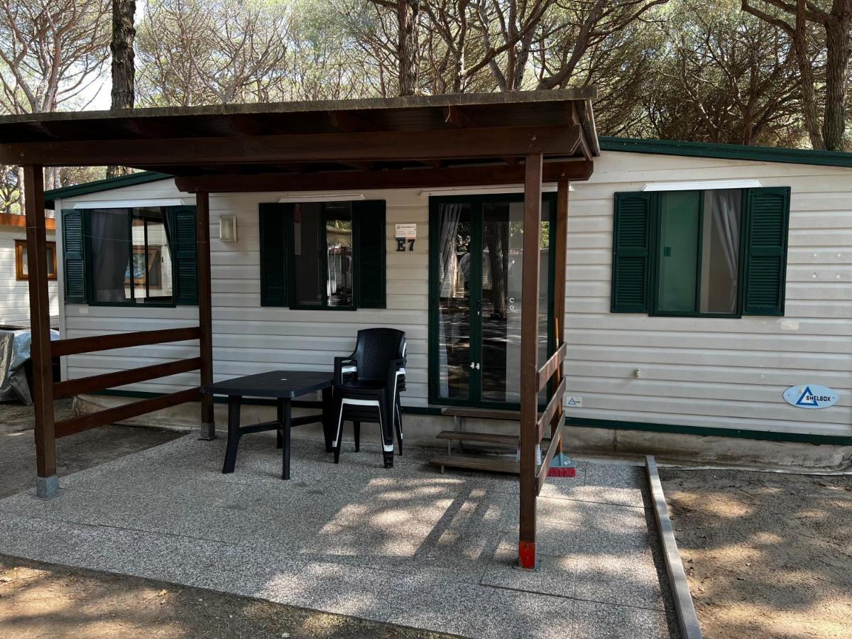 Buona Mobile Homes On Camping Mare E Pineta Lido di Spina Bagian luar foto