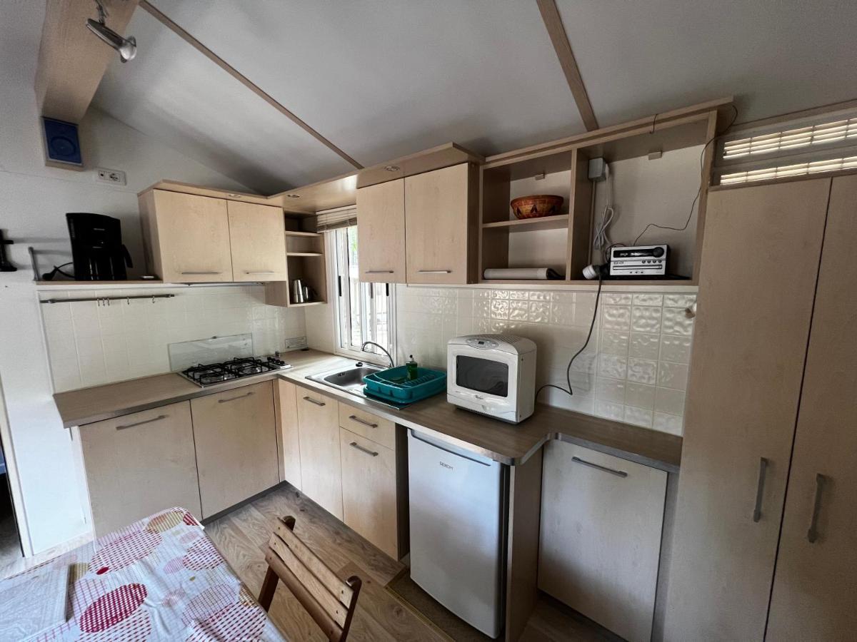 Buona Mobile Homes On Camping Mare E Pineta Lido di Spina Bagian luar foto
