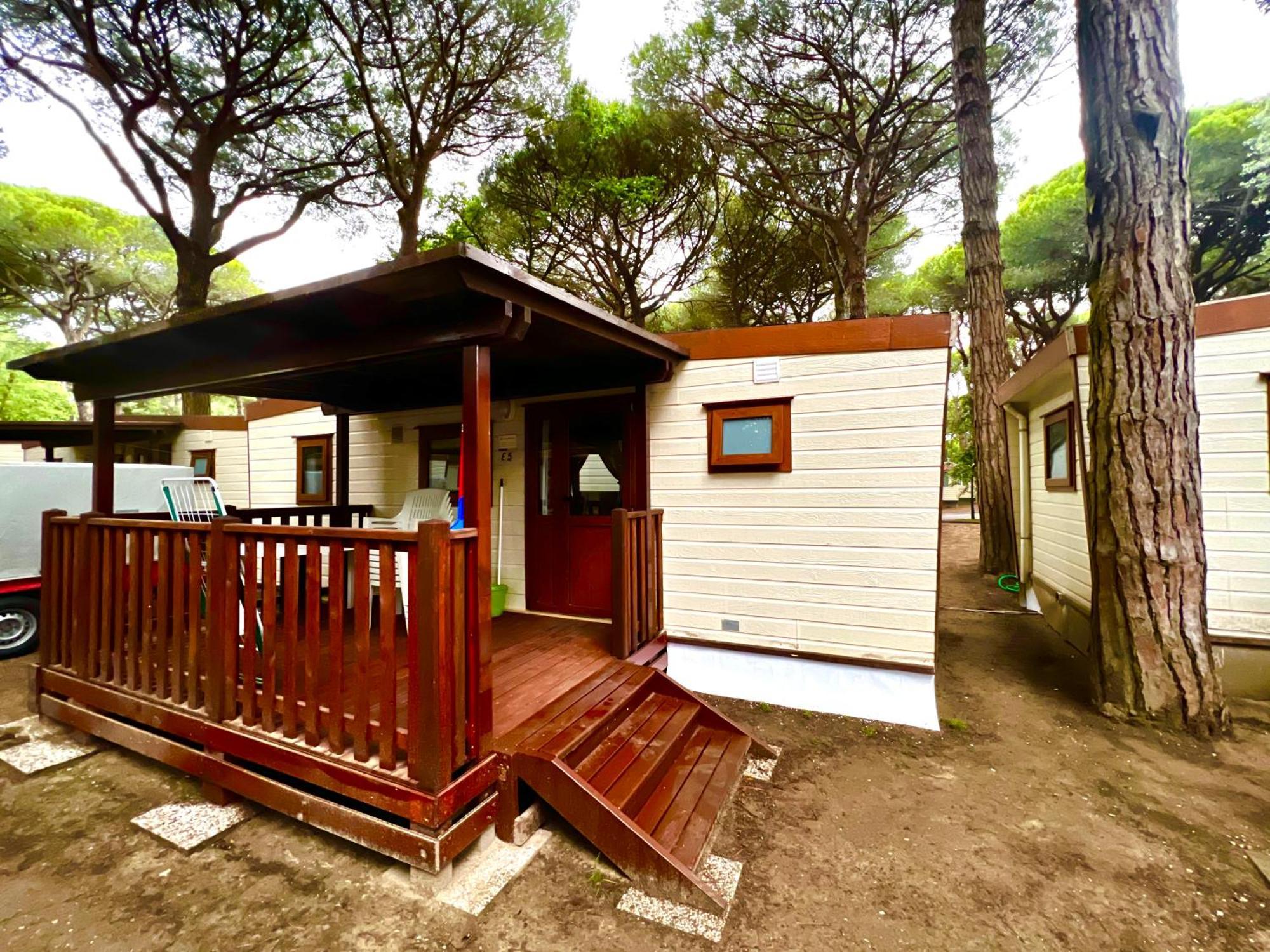 Buona Mobile Homes On Camping Mare E Pineta Lido di Spina Bagian luar foto